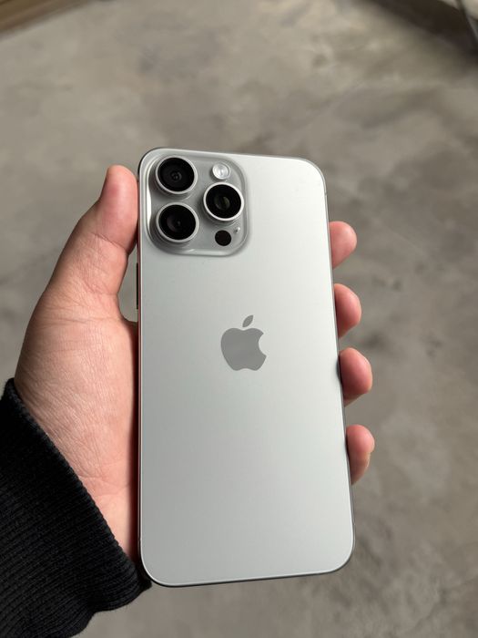 Iphone 15 pro max LL/A 256 GB