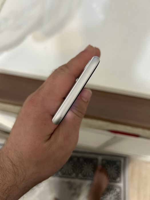 Продам айфое се2020