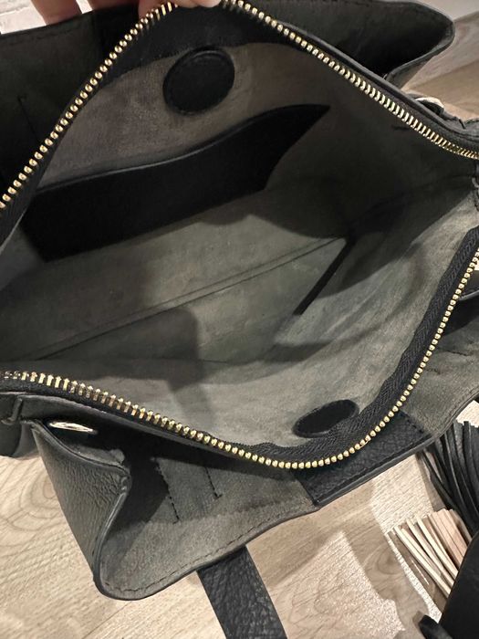 GUESS дамска чанта в черно