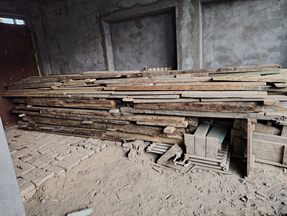 Тусинлар палавой балкалар ва бакуват бу тахталар сотилади