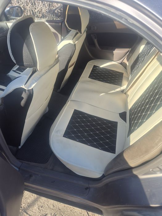 Мазда кседус в хорошем состоянии