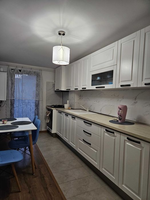 Închiriere apartament 2 camere