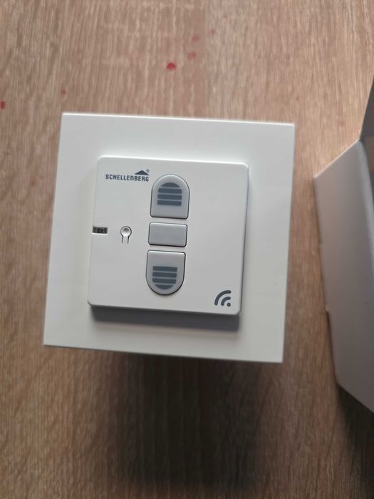 Comutator wireless Smart Home pentru obloane rulante