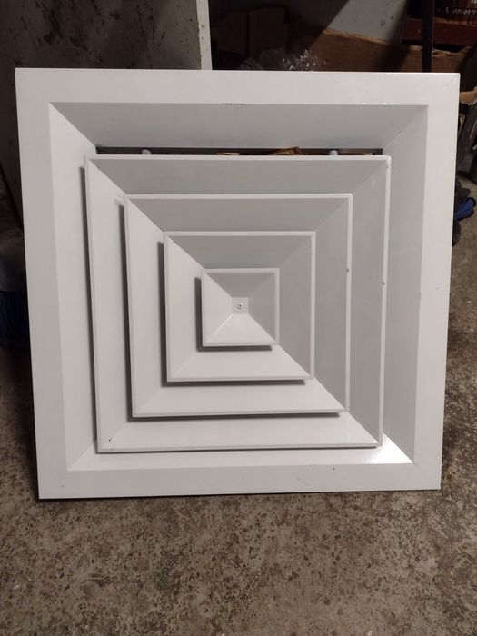 Продавам вентилационни решетки