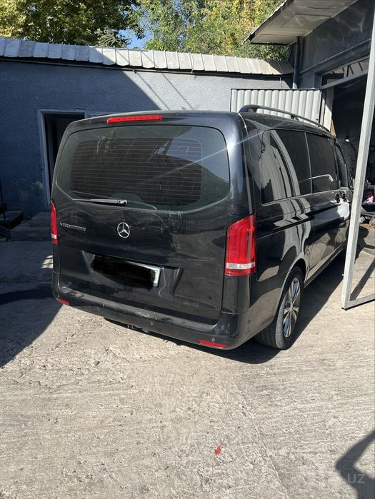Mercedes Vito sotiladi
