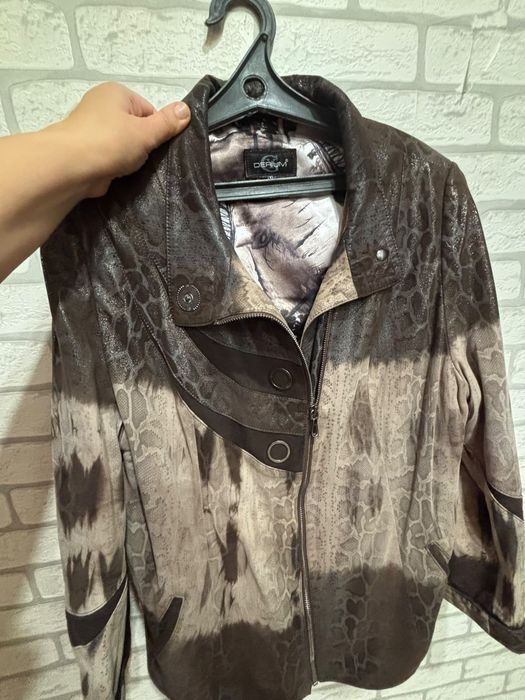 Продам куртку рр XL