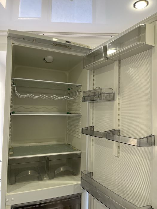 Продам холодильник.