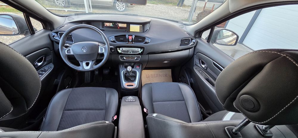 Renault  Scenic  BOSE