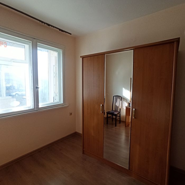 Продава се Тристаен апартамент в Казанлък - 90 кв.м за 1049 €/кв.м - Снимка #3