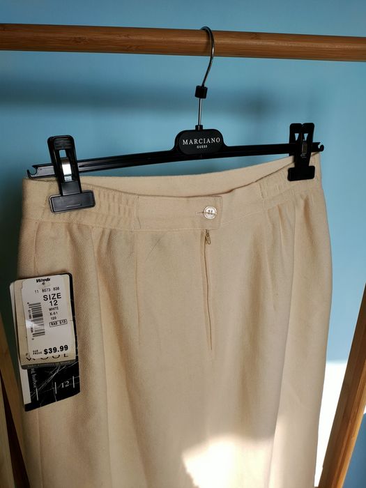 Fusta midi de lână nouă cu etichetă