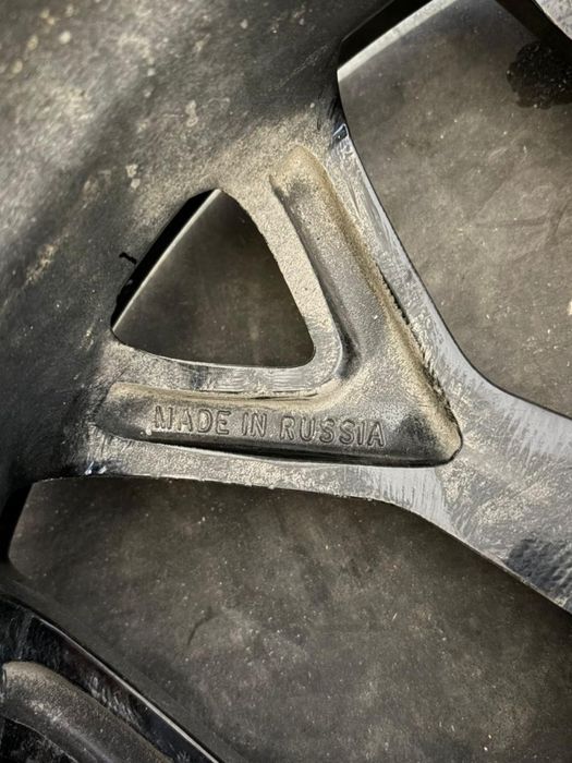 Продам диски R19 5/114,3