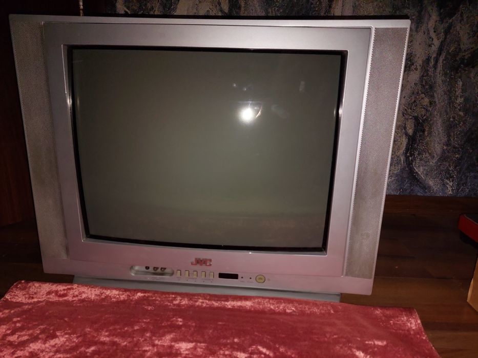 Продам телевизор