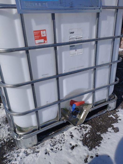 Еврокуб на железном поддоне