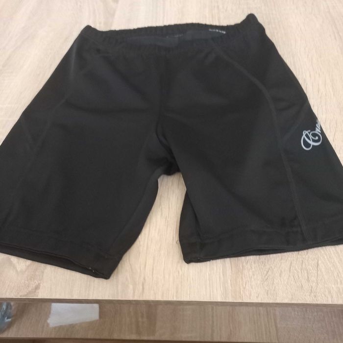 Продавам два екипа за колоездене НОВИ размер S.