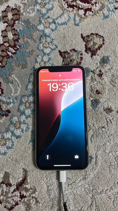 продам Айфон 11
