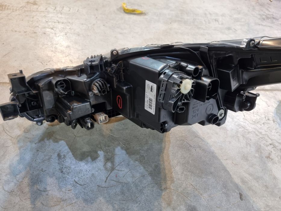 Фара toyota corolla e210