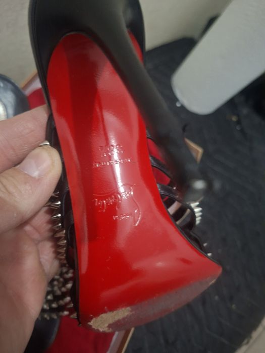 Pantofi Cristian Louboutin pentru fete stilate nr 38