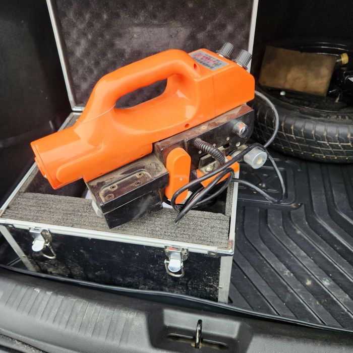 Продаётся: Профессиональный сварочный аппарат для геомембраны