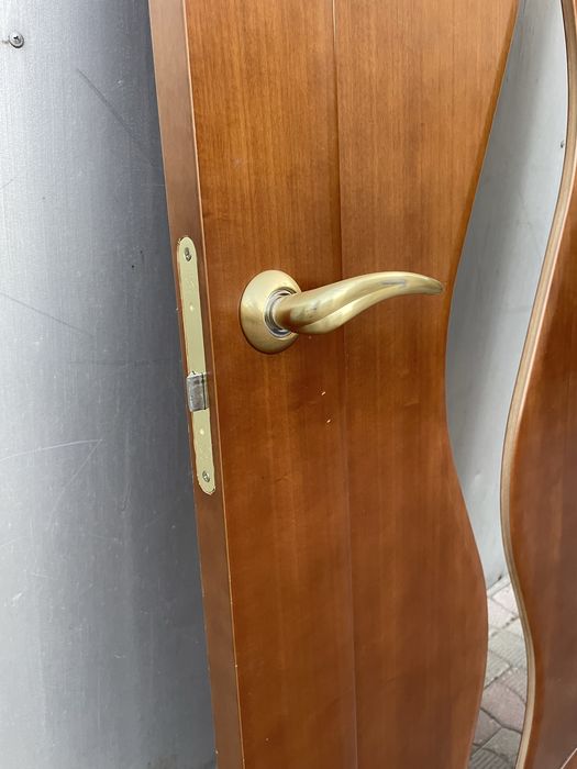 Межкомнатная дверь бу