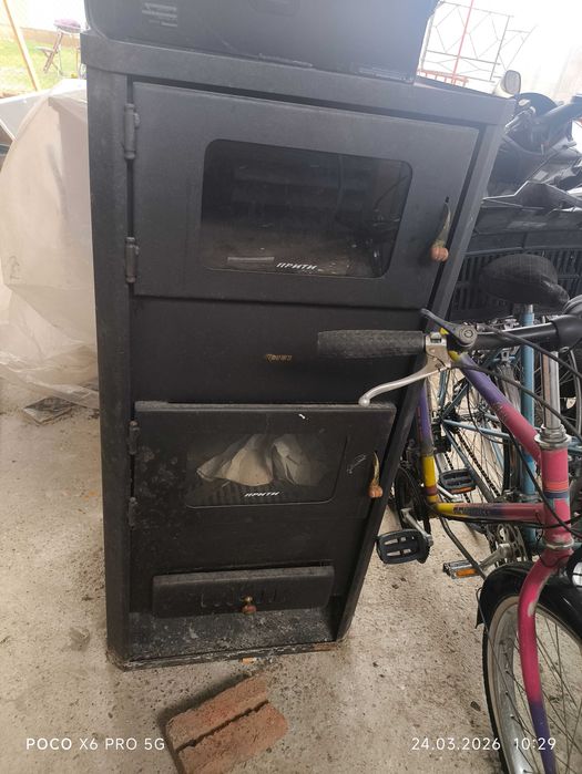 Камина с водна риза и помпа