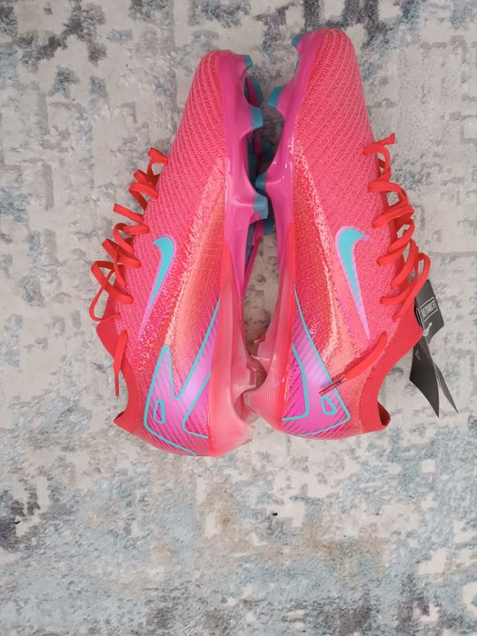 Бутсы  Nike новые 42-41 размер
