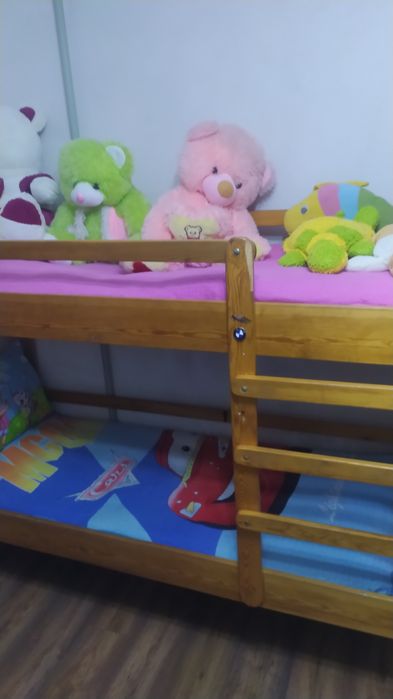 Двухъярусная кровать