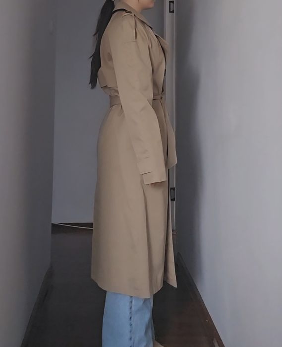 Новый тренч бежевый от Pull&Bear