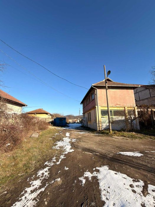 Vand hala industriala 1.000+ mp cu teren 3.000 mp