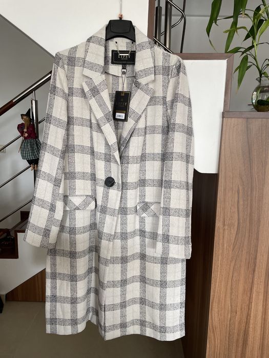 Trench/Pardesiu marimea 40