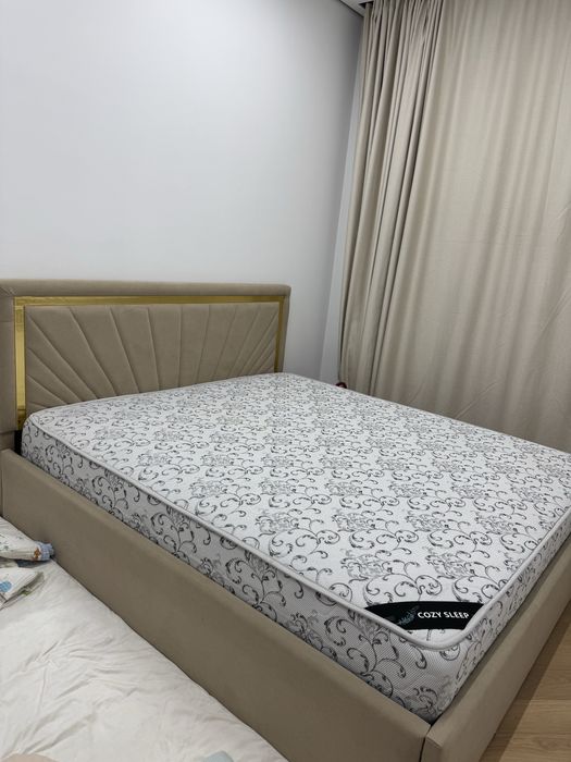 Продам кровать двуспальная 200*180