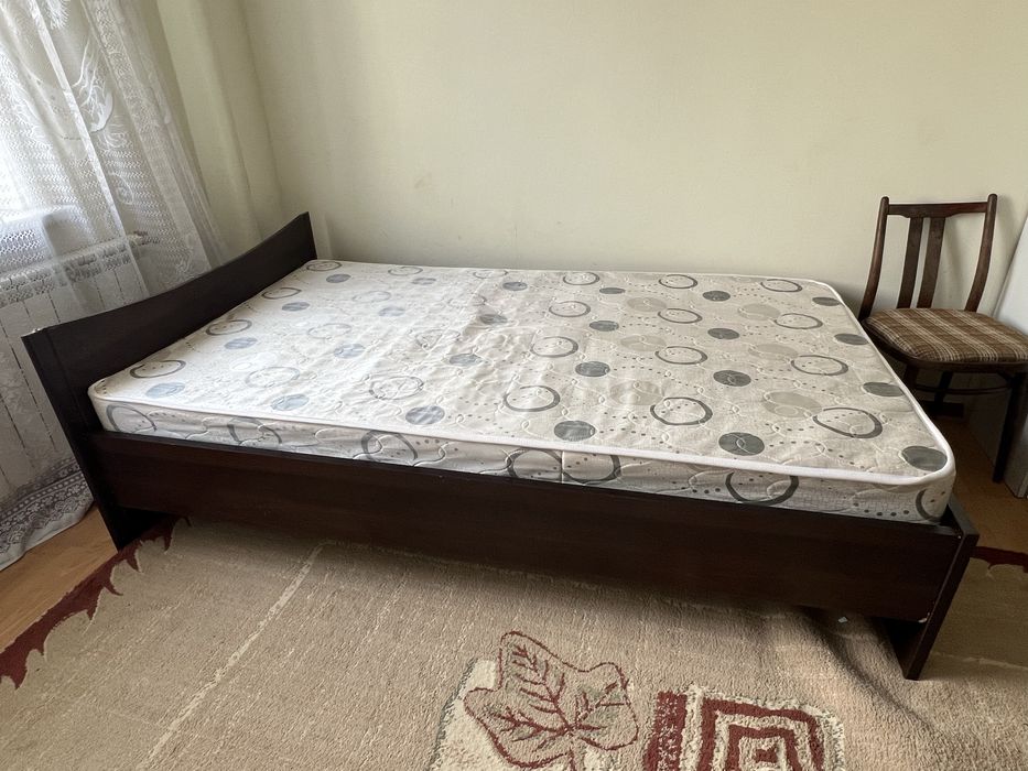 Кровать 1,5-ка б/у