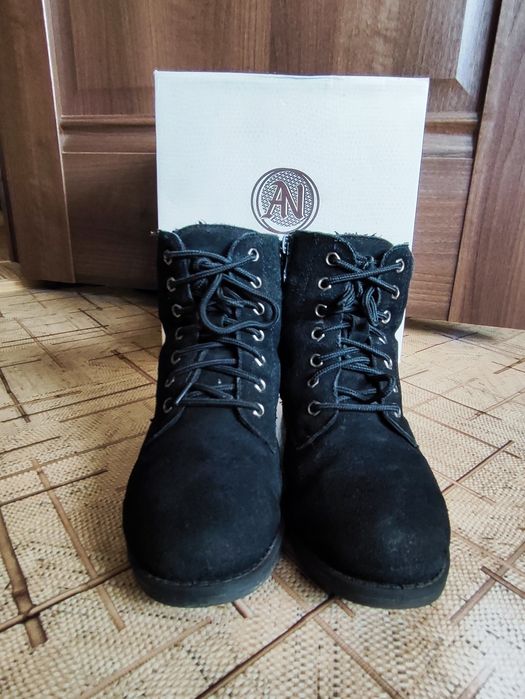 Ботинки зимние (36 размер)