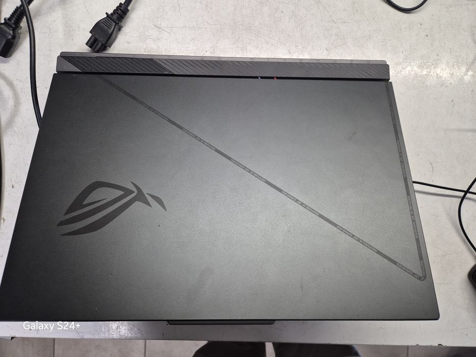 Asus ROG Strix g614j