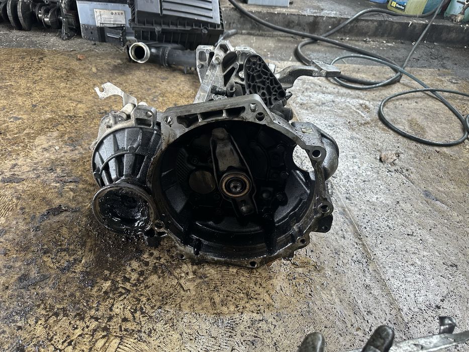 Кутия JCR -5 степенна за 1.9tdi-BLS Фолксваген,Сеат,Шкода!