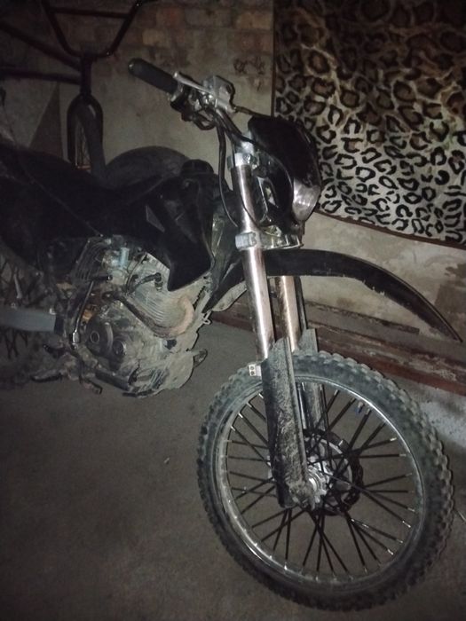 Продам эндуро 250