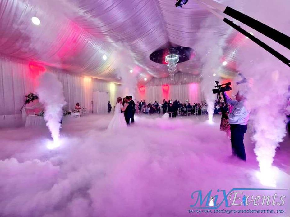 Fum greu – gheata carbonica, artificii rotative, baloane sapun cu fum