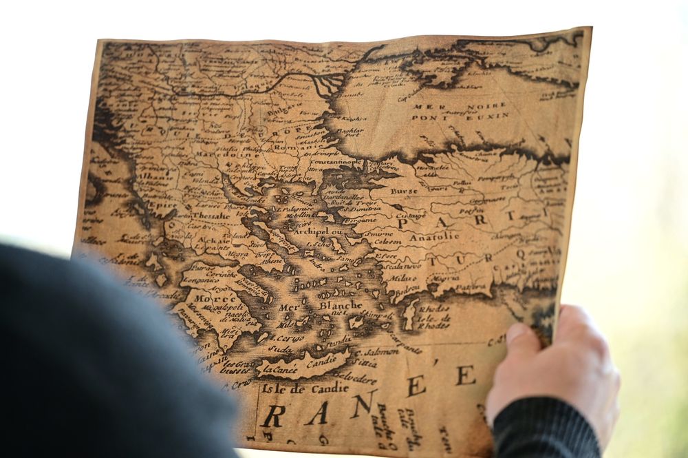 Изработени Карти от Миналото!