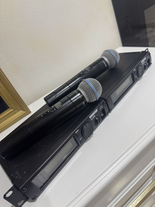 2 microfoane wireless Shure ULXP