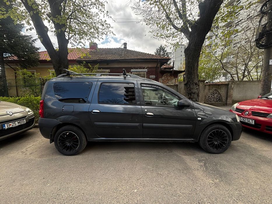 Dacia logan MCV laureat