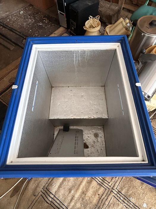 Продам морозильники на запчасти