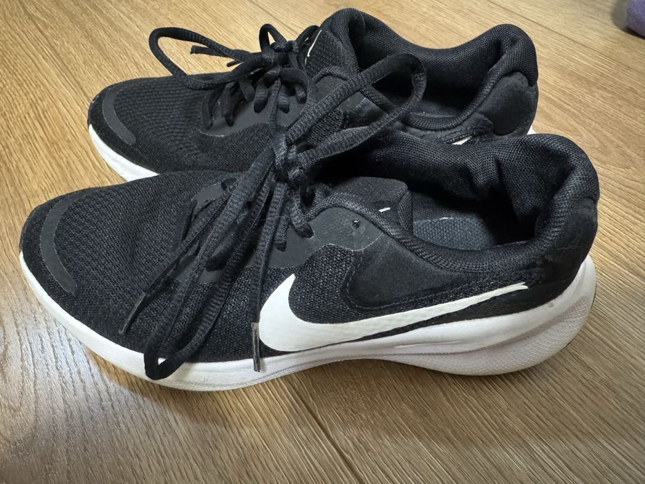 Nike Rwvolution 7