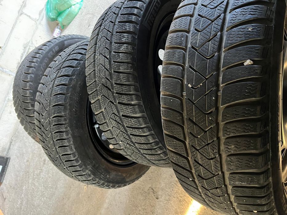Cauciucuri iarna 205 60 16