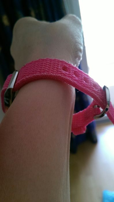 Bioflow   розова гривна