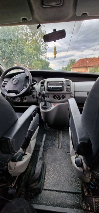 Opel vivaro motor 2.5