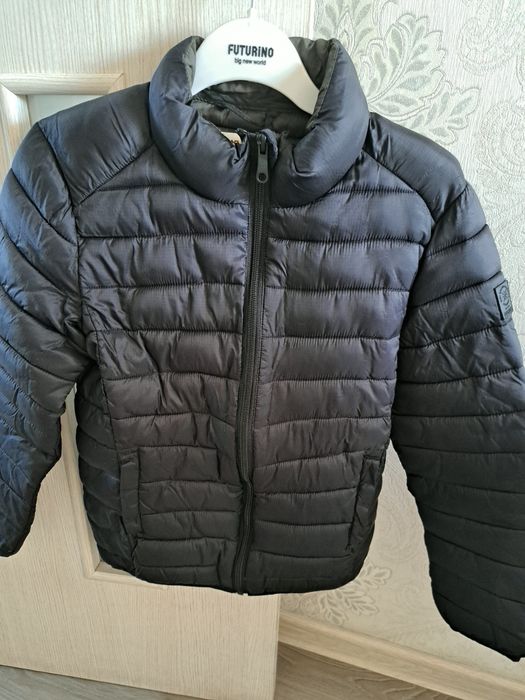 Продам курточки на мальчика