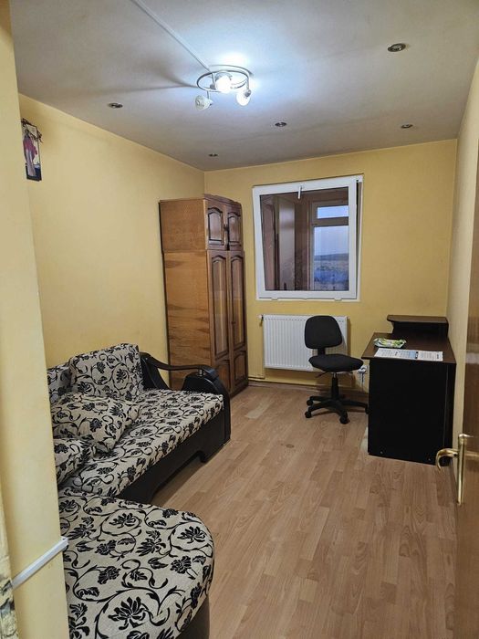 apartament de vanzare cu 2 camere