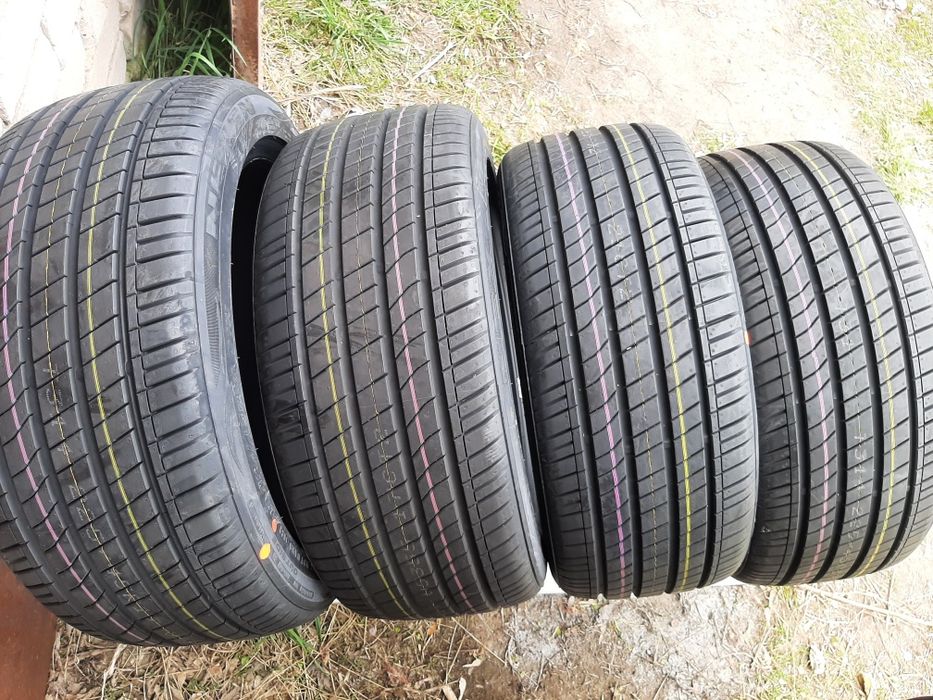Продам шины 225/45/17 нексен.
