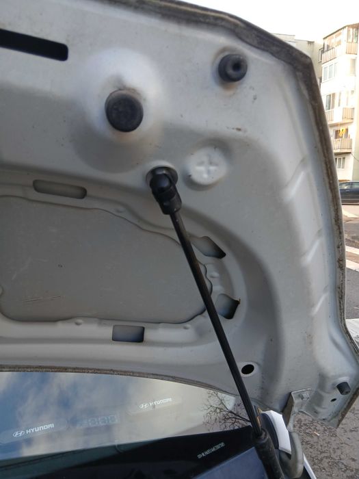 Amortizor capota motor Hyundai i10