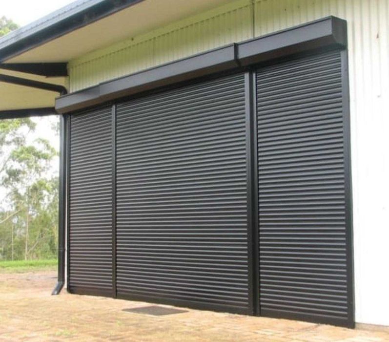 Ролл ставни  секционные ворота Alutech