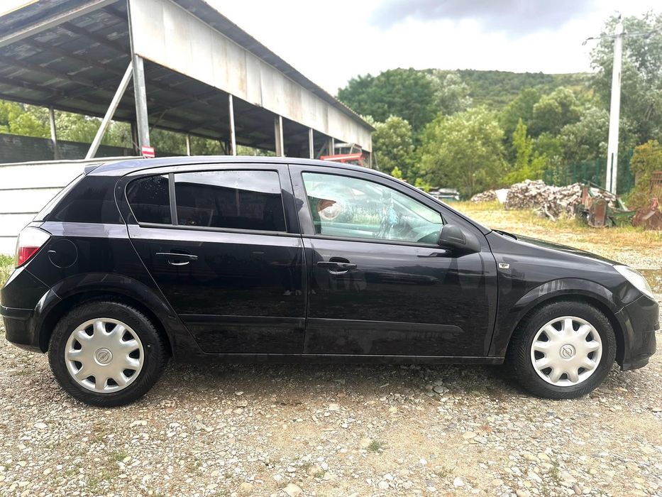 Opel Astra H ! Cutie automată! Este arsă garnitura de chiuloasa!